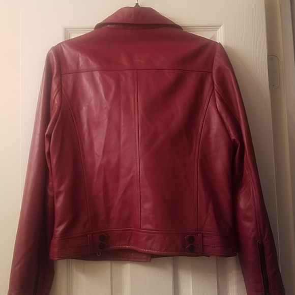 Red leather jacket by J6M8 - Picture 3 of 6